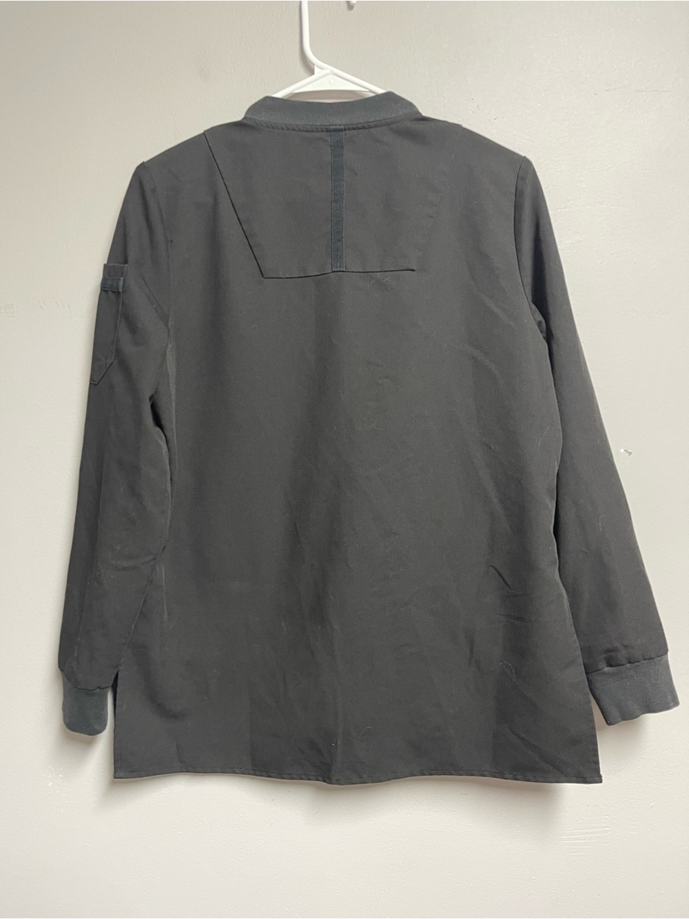 FIGS Technical Collection full-zip bomber scrub jacket - Picture 2 of 10